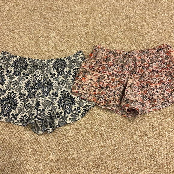 Set of two intermix shorts size xs. - Picture 1 of 7